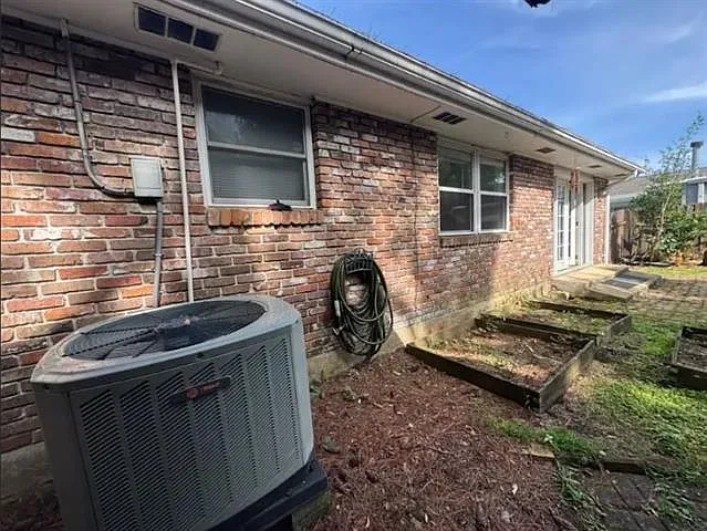 4901 Purdue Dr — Photo 31