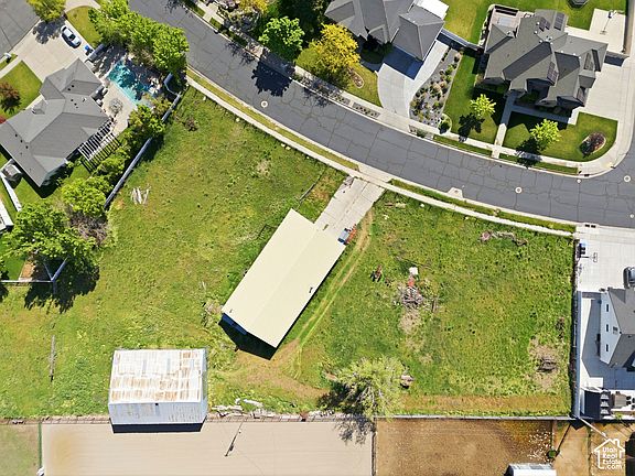 5th image of 1695 N Olsen Way