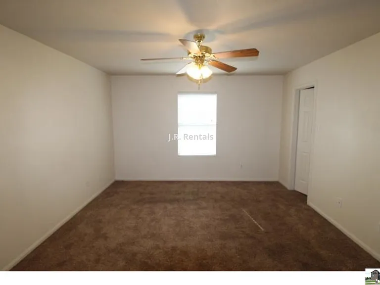 5611 Bertha Dr — Photo 30
