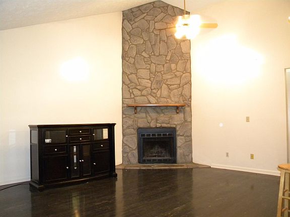 5th image of 454 Grayson Lake Dr