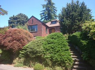 2560 28th Ave W, Seattle, WA 98199