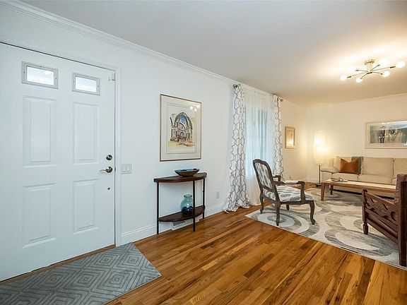 4th image of 13025 Ferncrest Ct