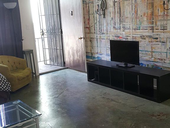 3rd image of 220 Market St APT 6