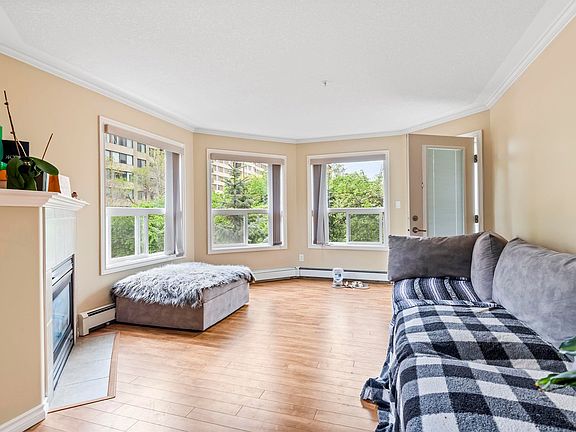 5th image of 9938 104th St NW #403