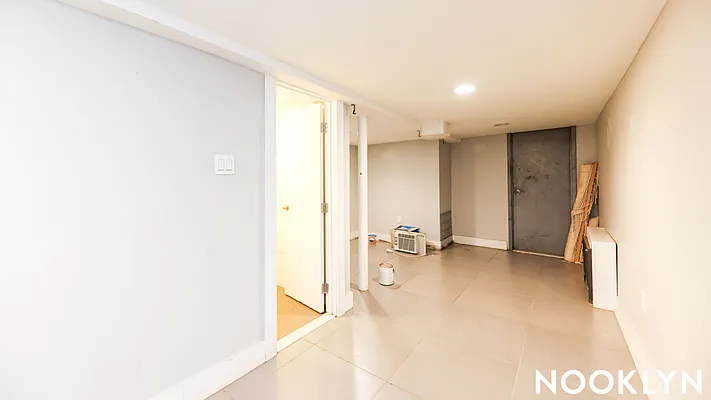 Rented by Nooklyn NYC LLC | media 11