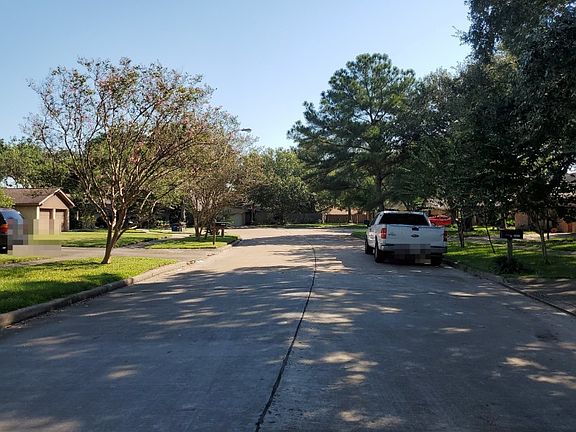 4th image of 15818 Oakendell Dr