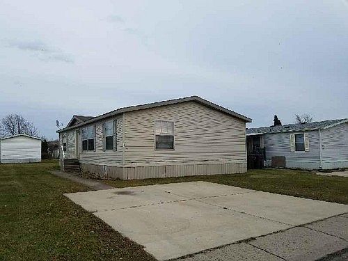 5th image of 5141 Academy Dr