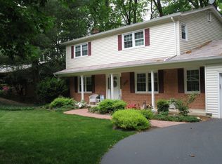 6636 Reynard Dr, Springfield, VA 22152