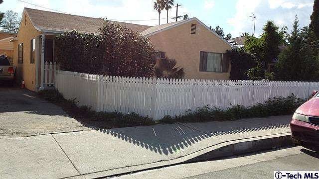 1st image of 11444 Oxnard St