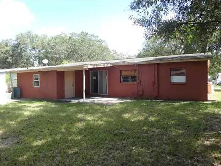 4520 Hampshire Rd — Photo 2
