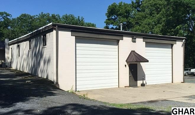 2nd image of 681 Knight Rd