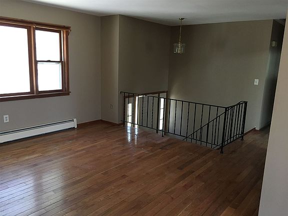 2nd image of 29 Delaney Dr