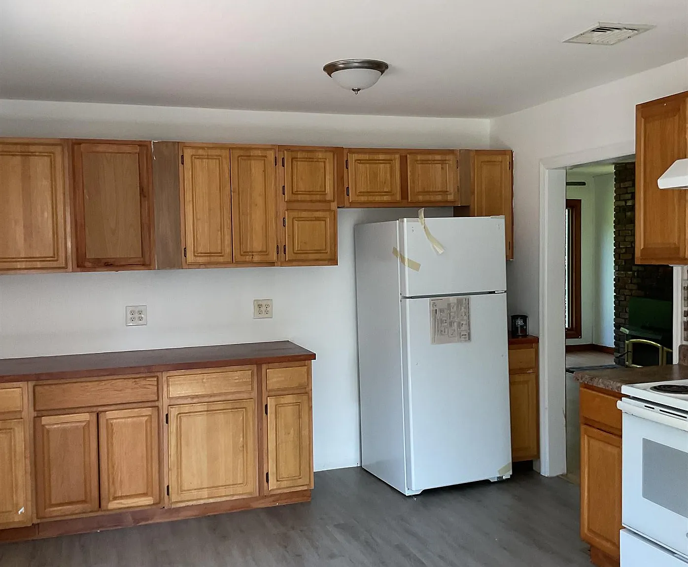 651NCL — Photo 2