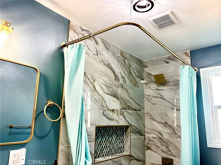 16014 Horace St #16014 — Photo 10