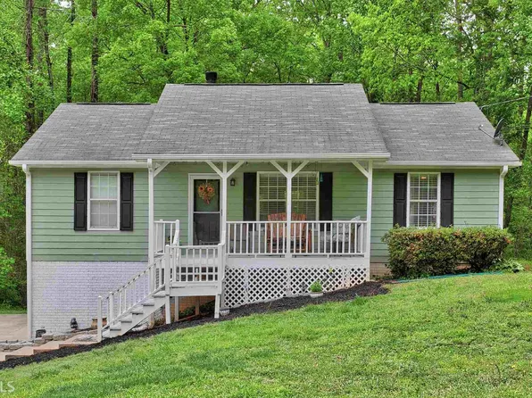 110 Vineyard Dr, Newnan, GA 30265