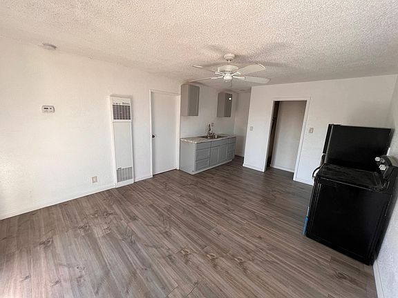 3rd image of 3488 E Clinton Ave #D