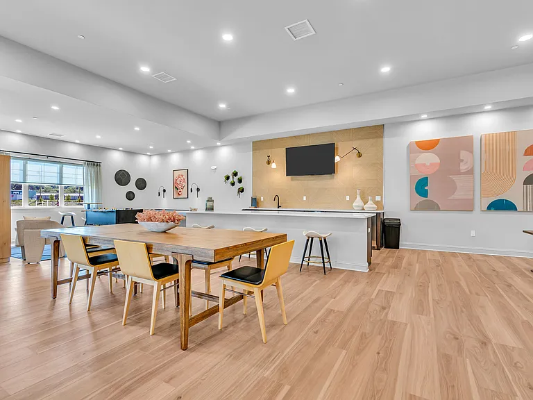 MI PLACE AT BRIGHTMOOR — Photo 16