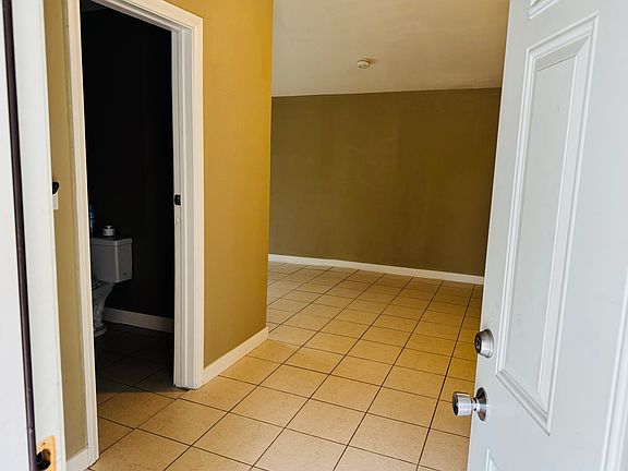 3rd image of 703 1/2 W Doran St #1/2
