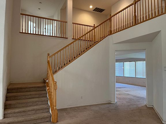 3rd image of 733 Gibralter Ln