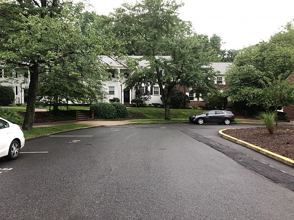 4th image of 14 Green Acres Dr APT 50