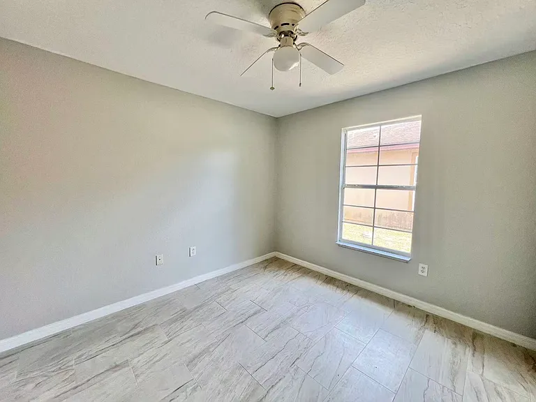 4416 Sherwood Forest Dr — Photo 15