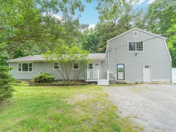 1813 Washington St, East Bridgewater, MA 02333