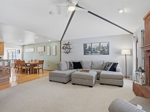 2nd image of 839 Pepper Dr