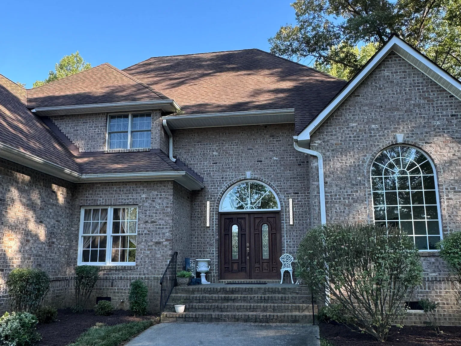 4 bed, 3774 sqft, $3,500 — Photo 3