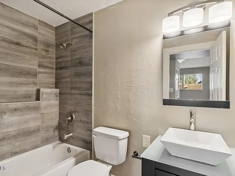 1737 E Manhatton Dr — Photo 22