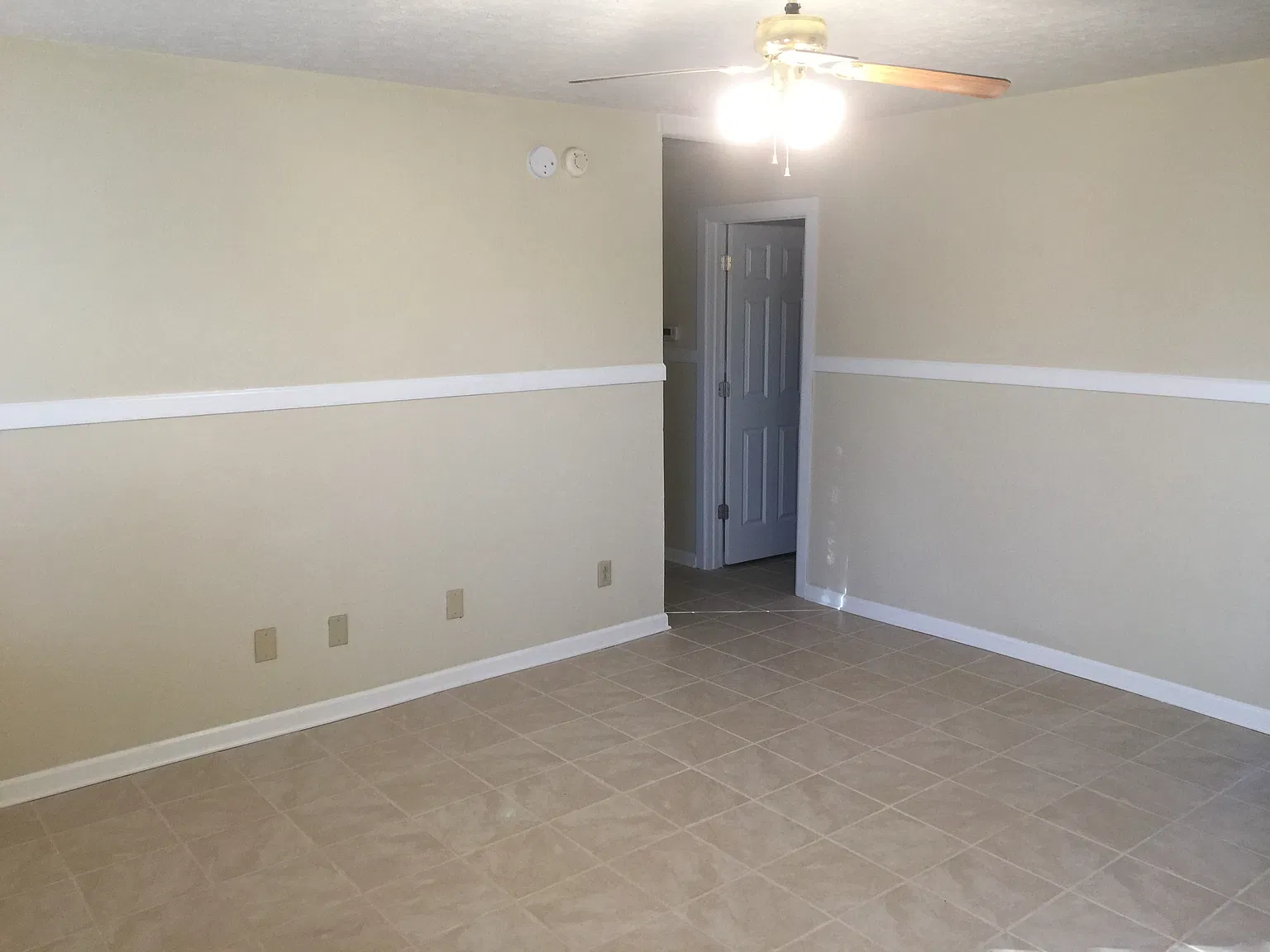 2 bed, 956 sqft, $975 — Photo 3