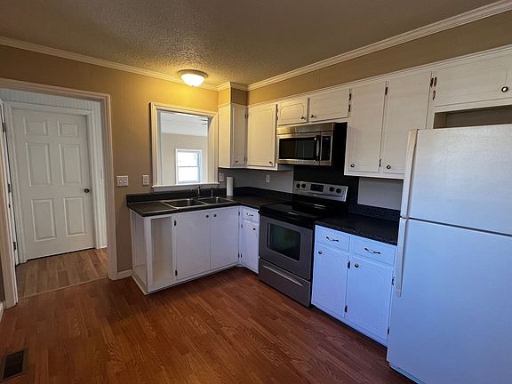 4th image of 207 Oakhurst St