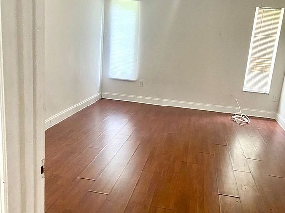 2nd image of 369 NW 31st Ave