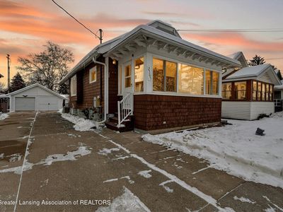 2305 Forest Ave, Lansing, MI, 48910