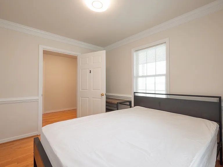 1449 New Market Rd — Photo 4