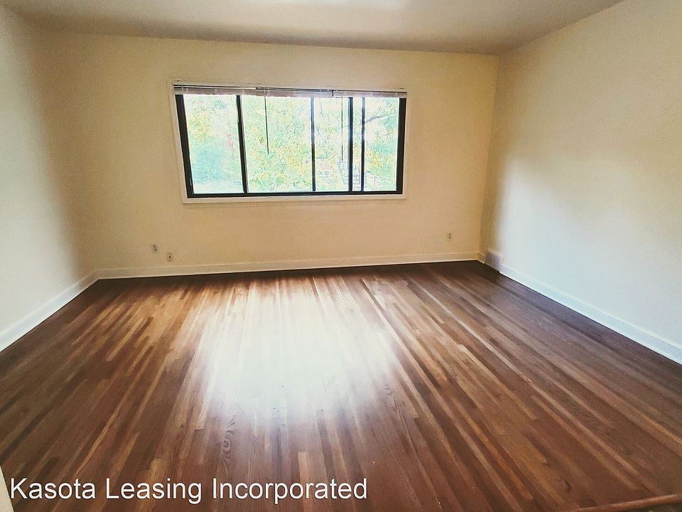 2nd image of 1225 Saint Clair Ave #9553822