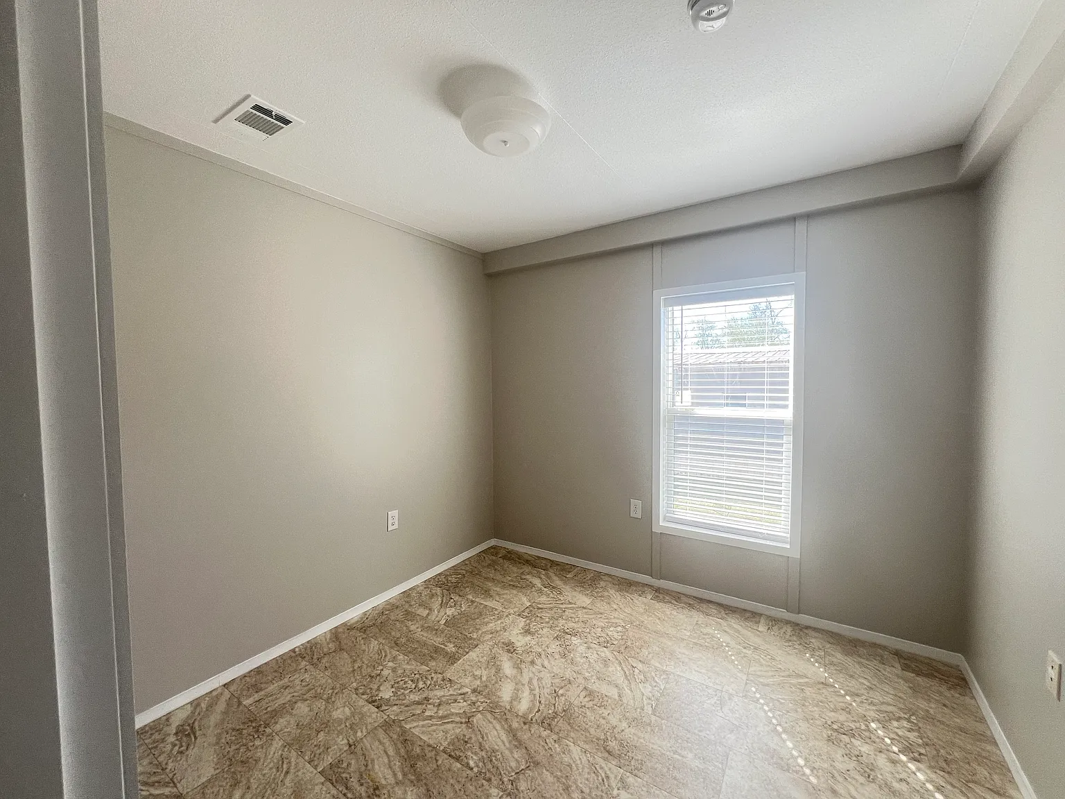2303 Highway 20 — Photo 2