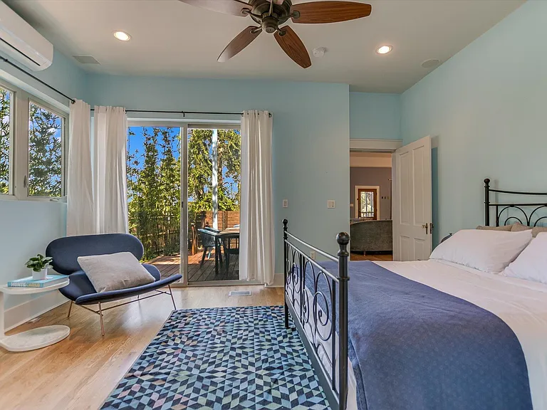 2109 Nickerson St — Photo 10