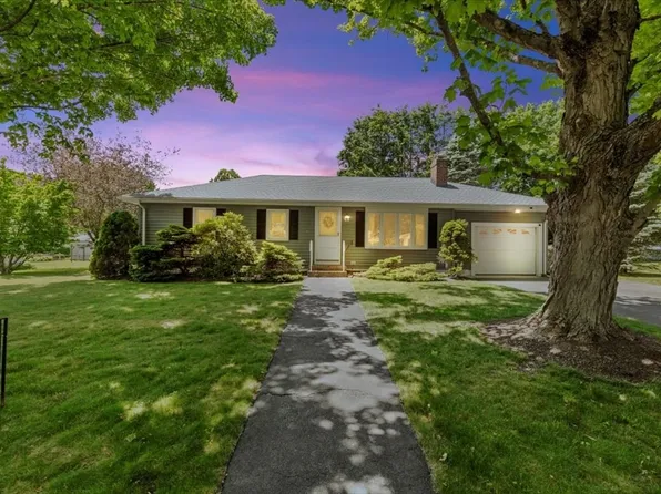 168 Duffy Dr, Taunton, MA 02780