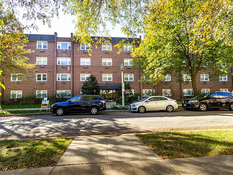 315 N Maple — Photo 17
