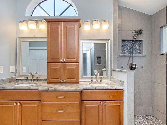 5th image of 10910 Carnelian Ln