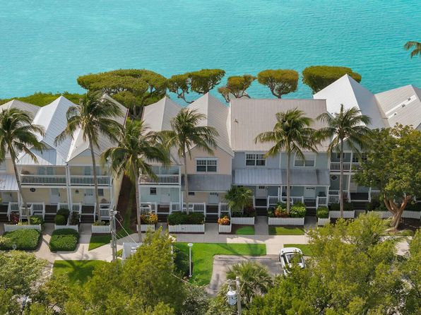 5035 Sunset Village Dr, Duck Key, FL 33050