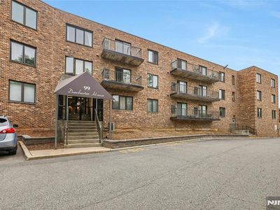 99 Teaneck Rd APT 313, Ridgefield Park, NJ, 07660
