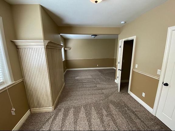 5th image of 4288 Daytona Cir