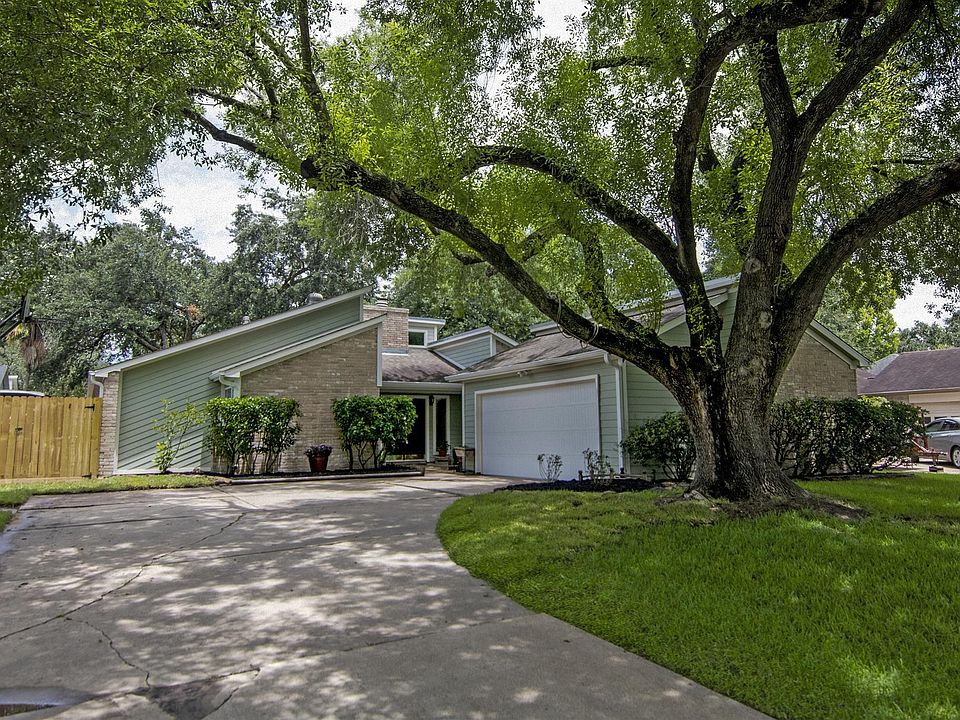 1st image of 5218 Meadow Place Dr