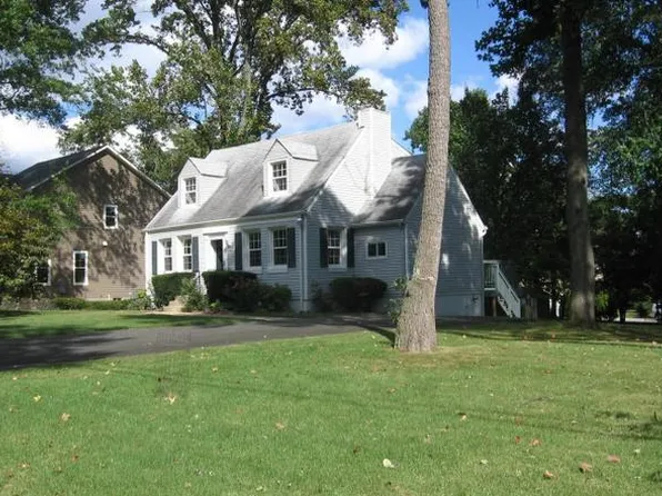 8421 Richmond Ave, Alexandria, VA 22309