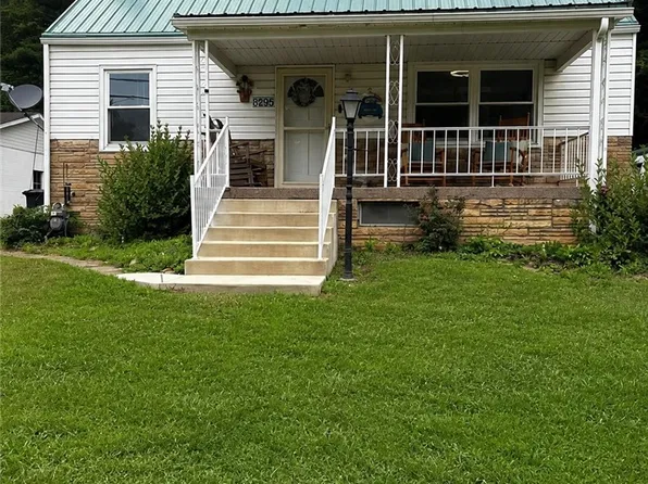 8295 Bear Rd SE, Amsterdam, OH 43903