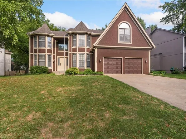 11415 Oakview Dr, Lenexa, KS 66215