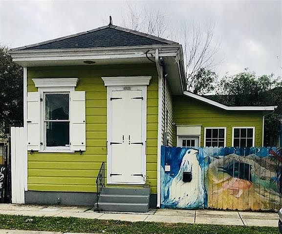 1st image of 2312 Urquhart St