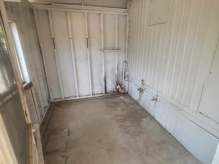 12400 Agua Fria Ave — Photo 6