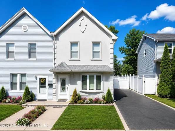 69 Girard St, Staten Island, NY 10307